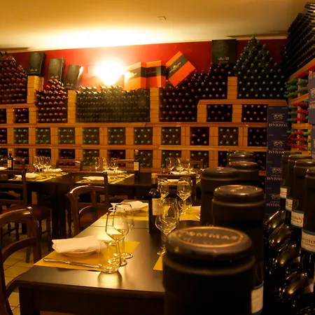 فندق Quaranta Tommasi Wine & Thermal